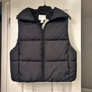 H&M Black Puffer Vest